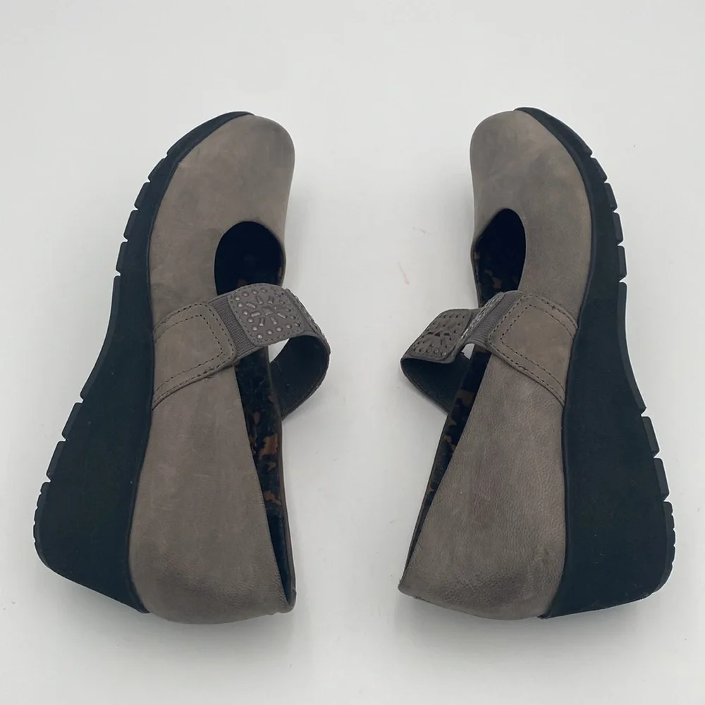 Aerotex Women's Gray Mary Jane Wedge leather Shoes 9.5 office casual comfort Y2K